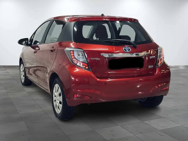 Toyota Yaris Hybride – 75 CH