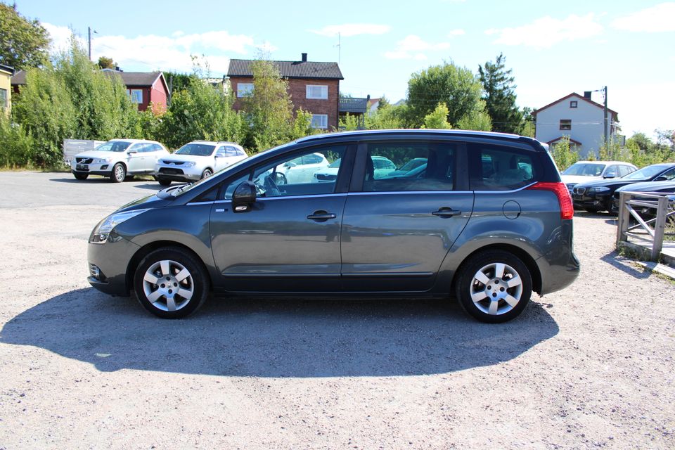 Peugeot 5008 1.6 HDi (114 ch) 7 places | Navigation | CC | Supports latéraux