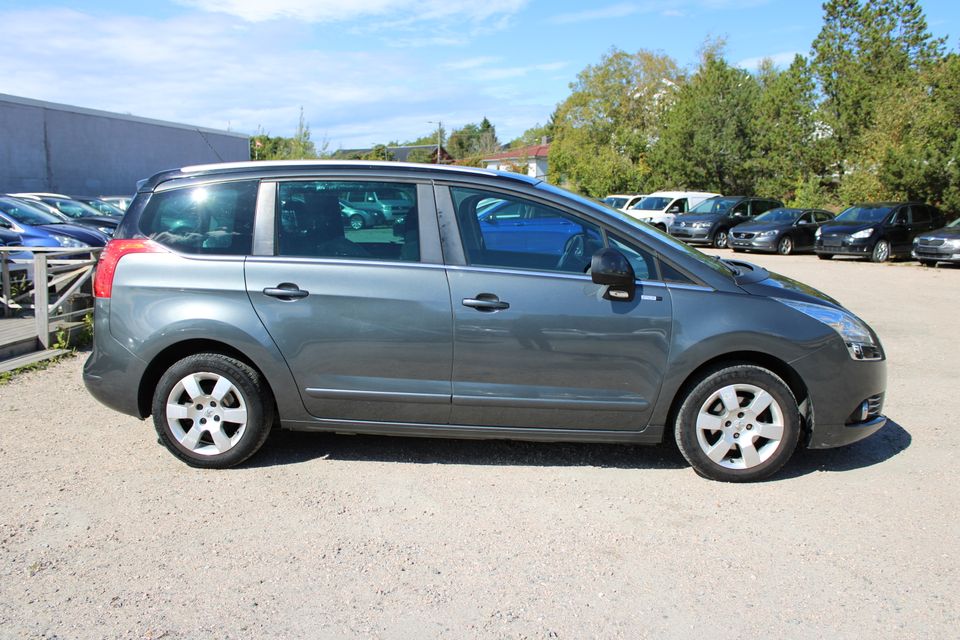 Peugeot 5008 1.6 HDi (114 ch) 7 places | Navigation | CC | Supports latéraux